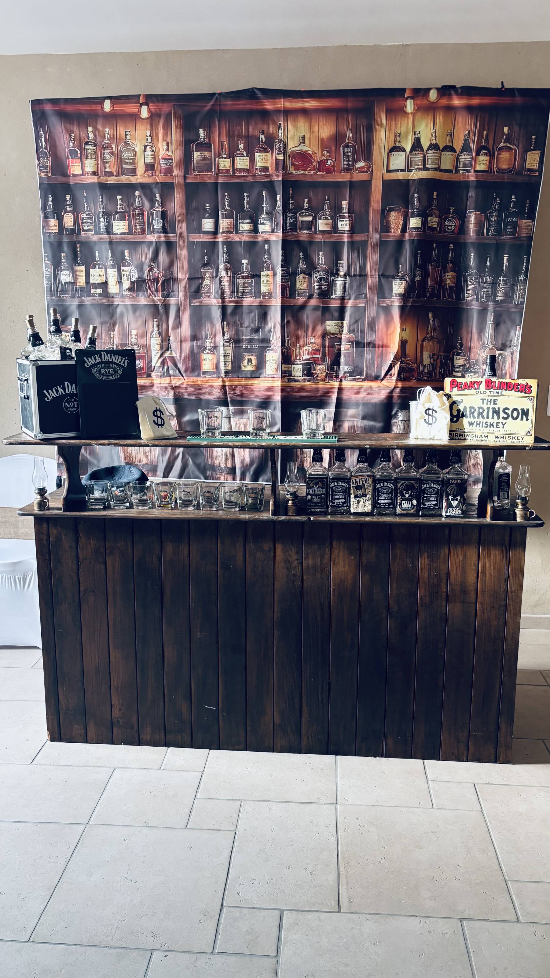 Bar en bois lumineux 